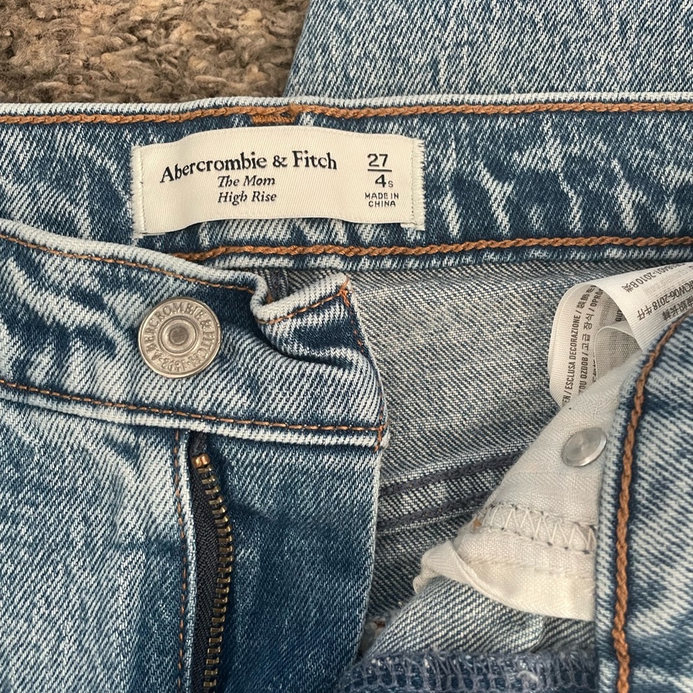 Abercrombie Mom Jeans
